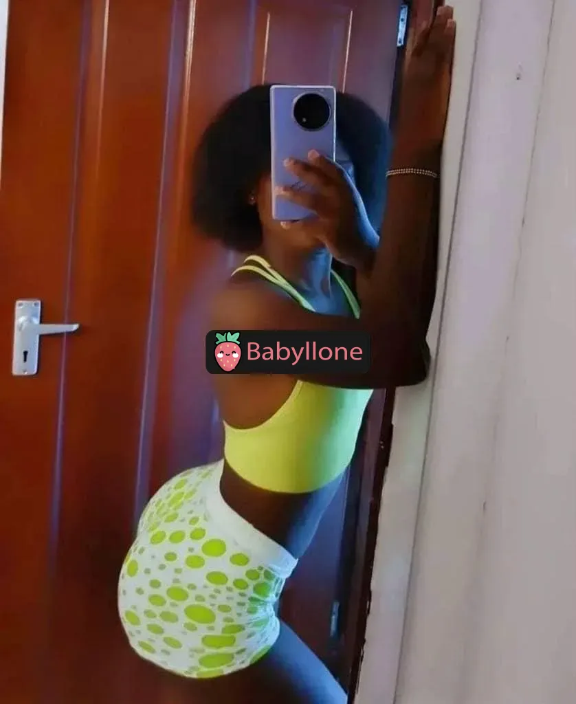 Minette u18 léché doigté reçois et se déplace abobo pk18 2coup 5k 🌹